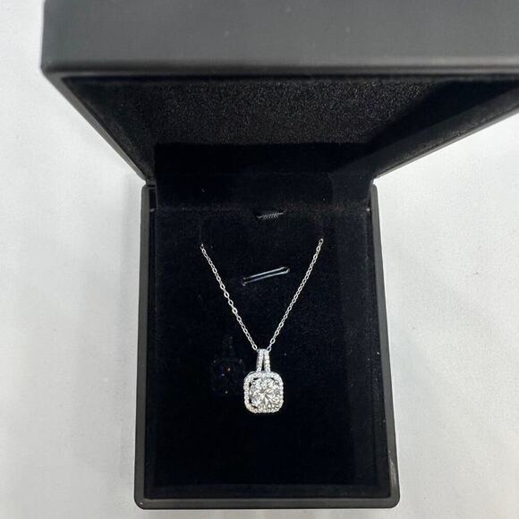 GRA Moissanite Diamond Necklace 2 Ct Pendant Chain Fine Jewelry Halo S925 - Picture 5 of 12